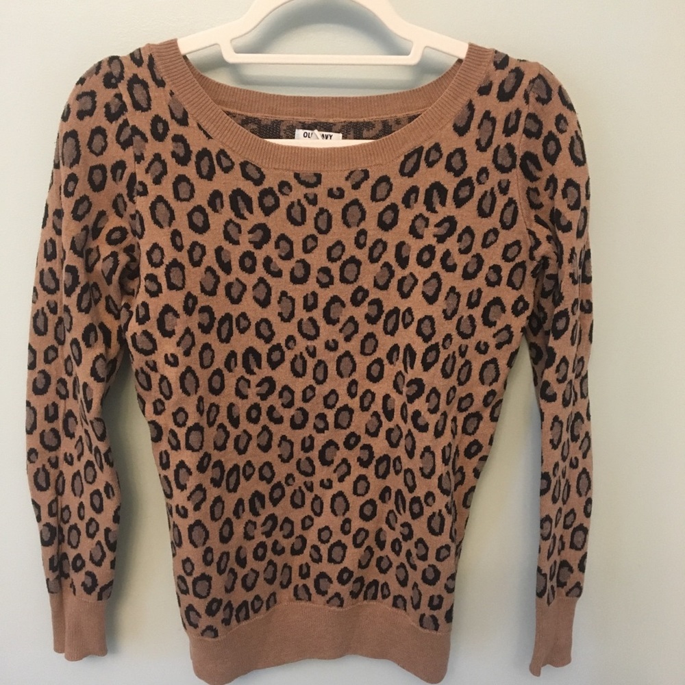 Small cheetah print tan & black sweater